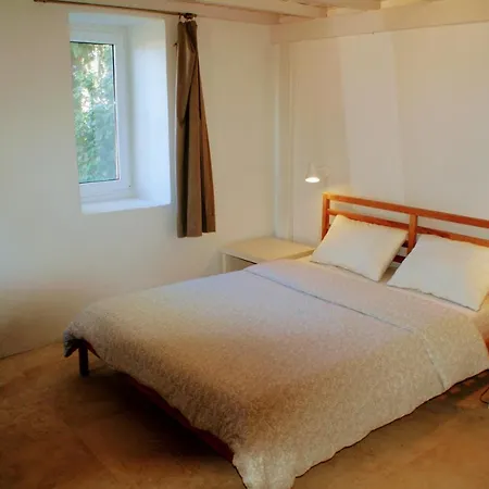 Berry - A Large Cosy Stone House Gumusluk
